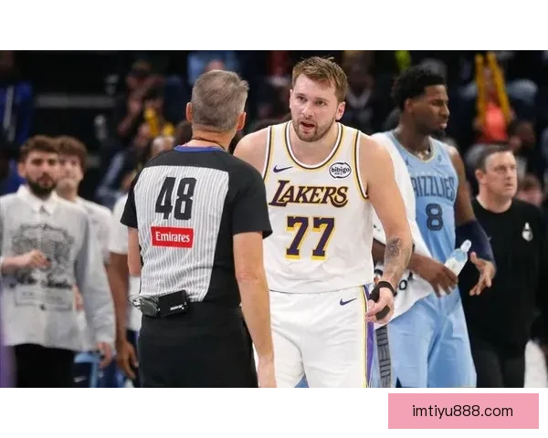 东契奇9连胜创历史新神迹 数据比肩张伯伦 乔科詹未曾达成